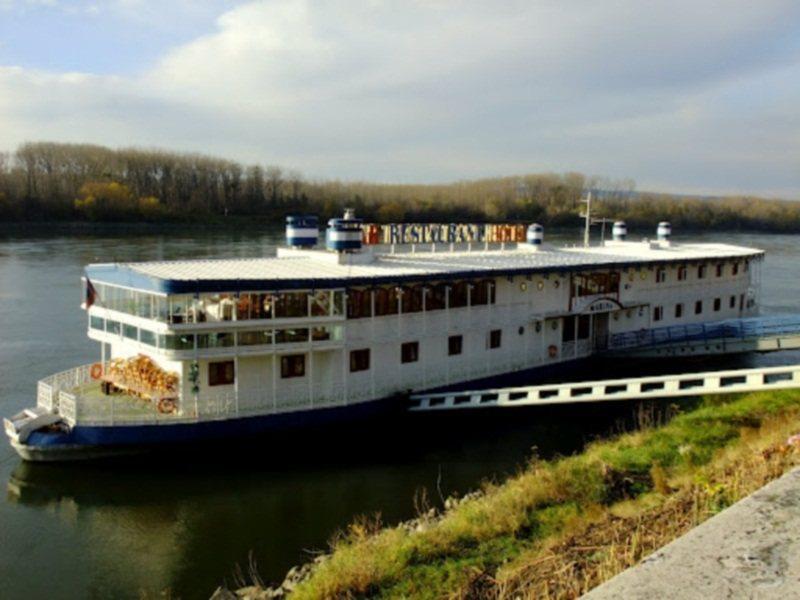 Botel Marina Bratislava Exterior photo